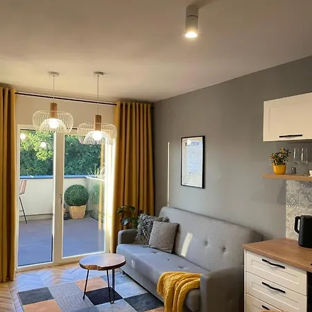 Capital Towers Rzeszow, Free Parking, Terrace アパート ジェシュフ