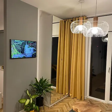 Апартаменти Capital Towers Rzeszow, Free Parking, Terrace Ряшів