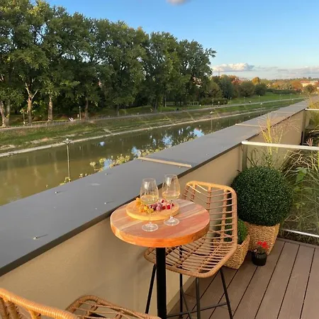 Capital Towers Rzeszow, Free Parking, Terrace ジェシュフ