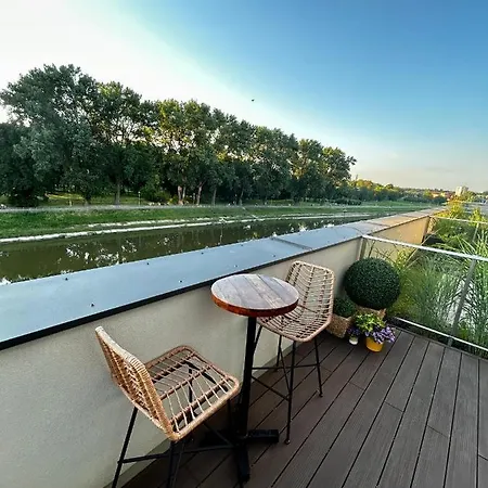 Capital Towers Rzeszow, Free Parking, Terrace Ряшів